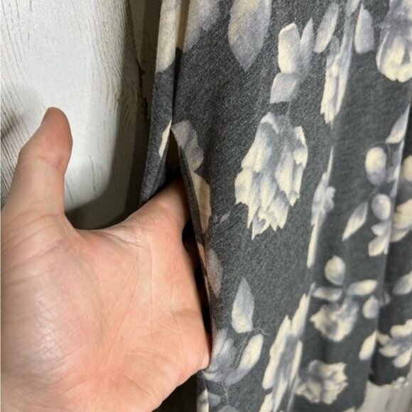 EESOME Women's Sleeveless Floral Dress Gray White Size Medium - Picture 3 of 8